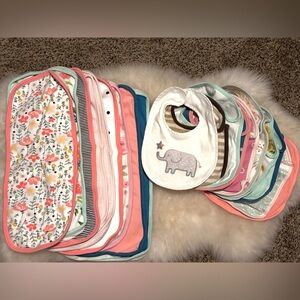 cloud-island & Gerber-solid-feeding-bibs